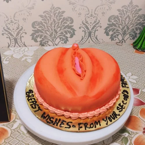 Vagina Theme Fondant Cake Delivery In Delhi NCR 1 649 00 Cake Express