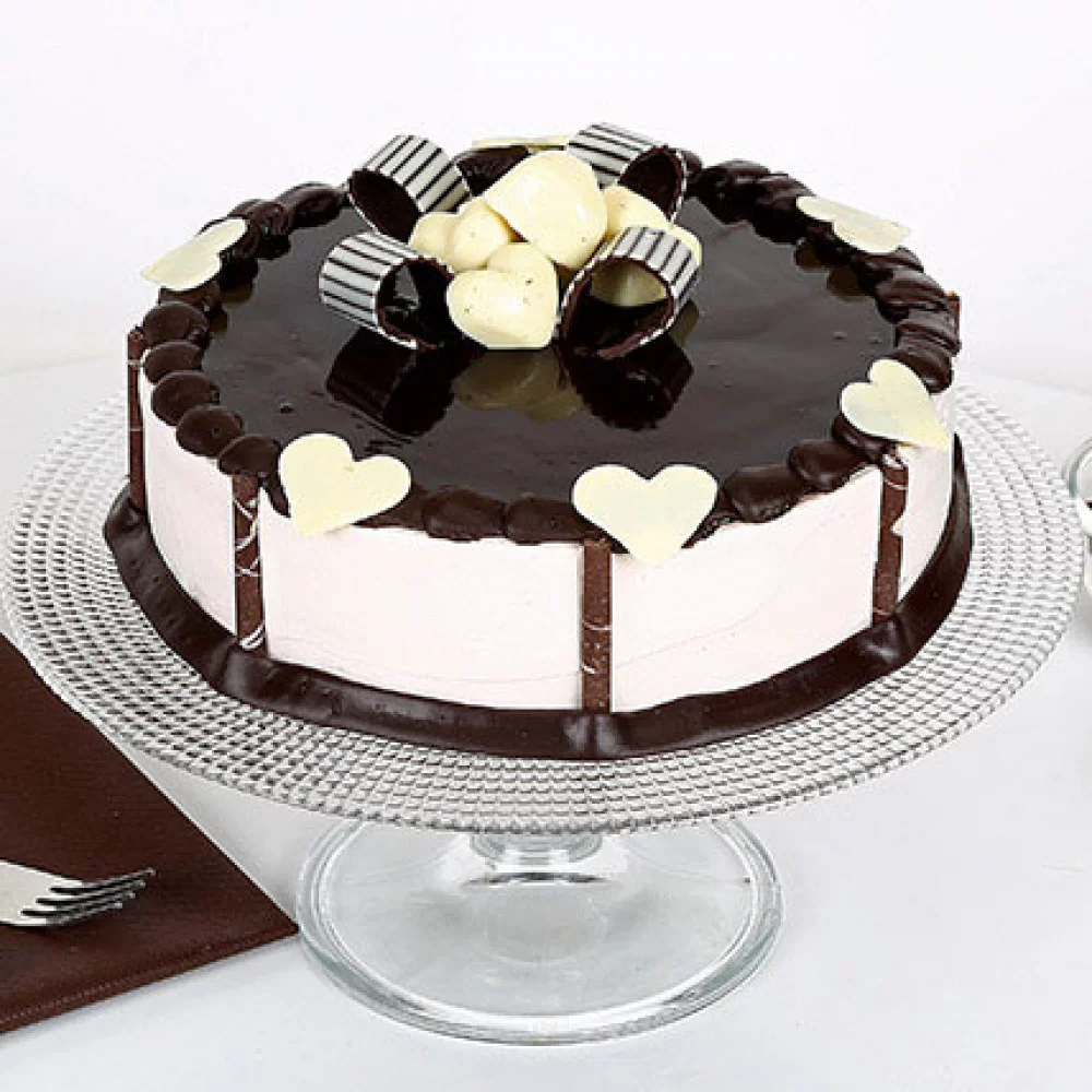 Black Forest Cake - Bakeoholic Resto Cafe