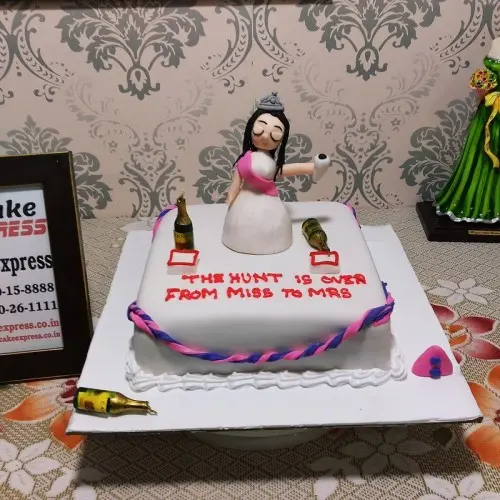 Order Online Customized Designer Cake Delivery in Delhi NCR