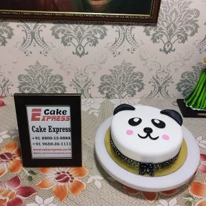 Shin-chan Face Cake~onlinecake.in | Cartoon birthday cake, Cartoon cake,  Cool cake designs