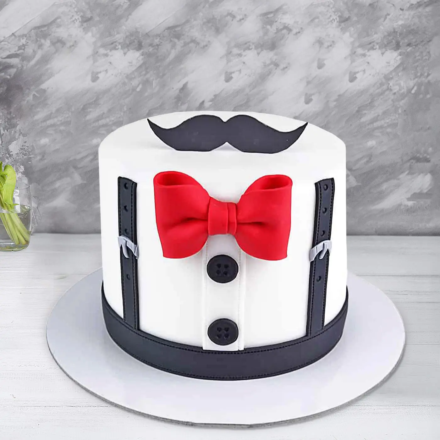 Simple mustache cake || June 3 2020 #cake #decorate #bake - YouTube