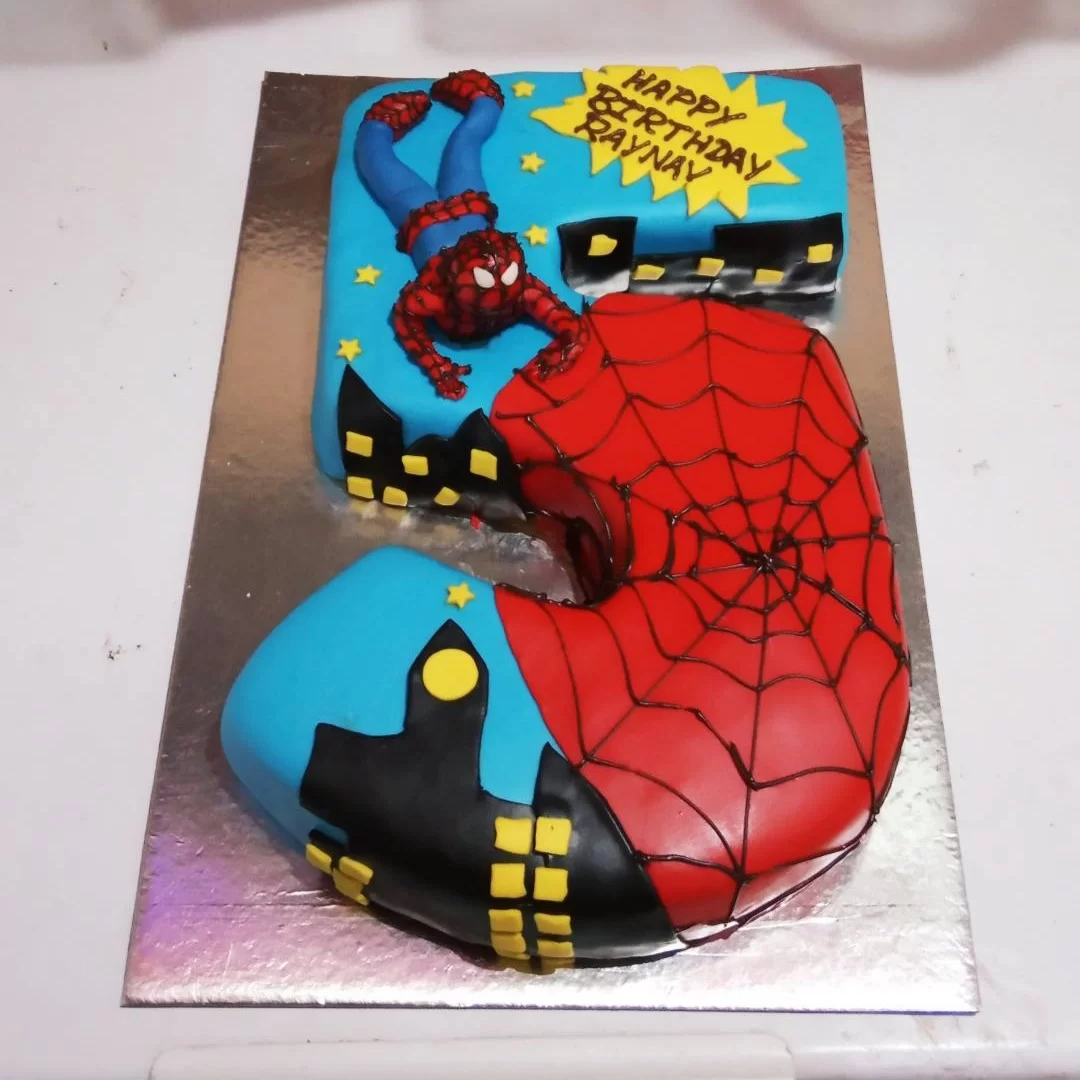 Share more than 132 batman and superman cake latest - awesomeenglish.edu.vn
