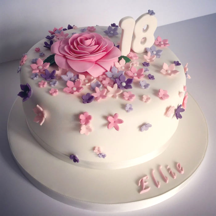 125+ Happy Birthday Cakes for 18 Year Olds (2023) Designs & Ideas - Birthday  Cakes 2023