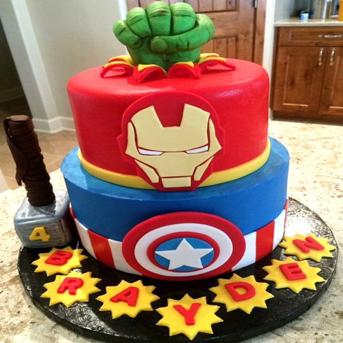 Iron Red Superhero theme cake – Cakery New Zealand