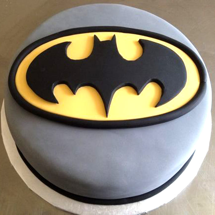 Batman Cake - MIA'S BAKERY