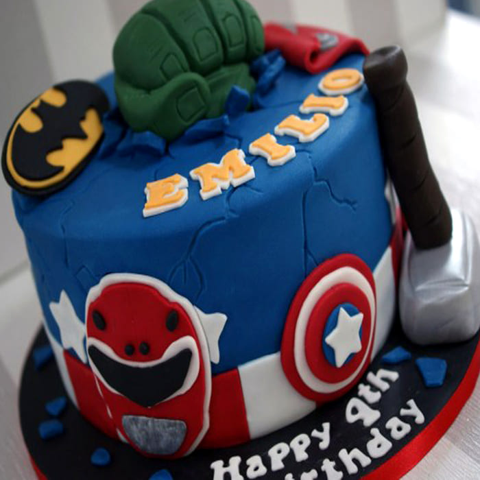 I made a Captain Marvel cake! : r/marvelstudios