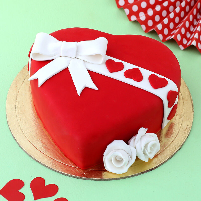 Anniversary Cake & Gift Set | Cake Works Bakery