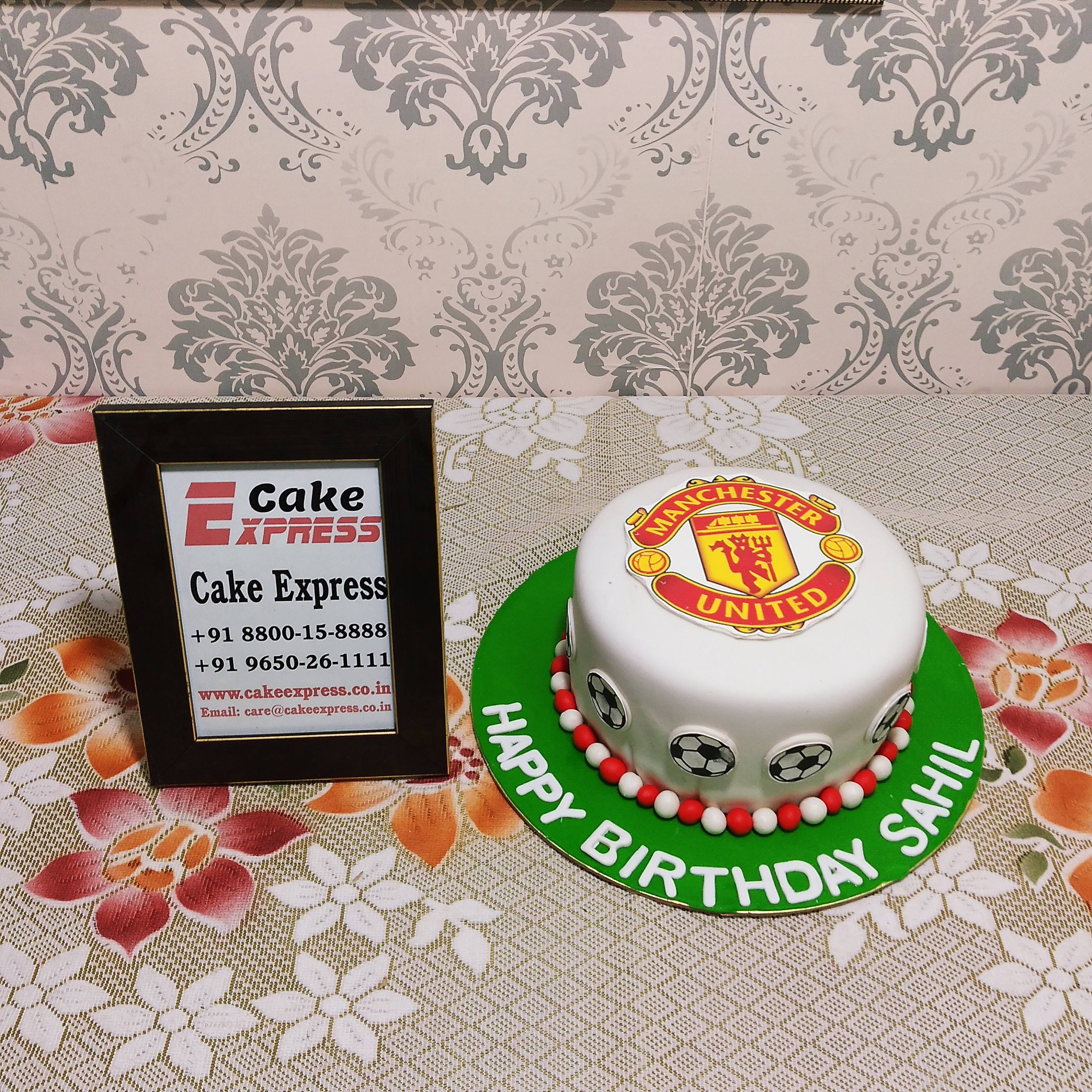 Manchester United Cake | Manchester United Cake Tutorial - YouTube