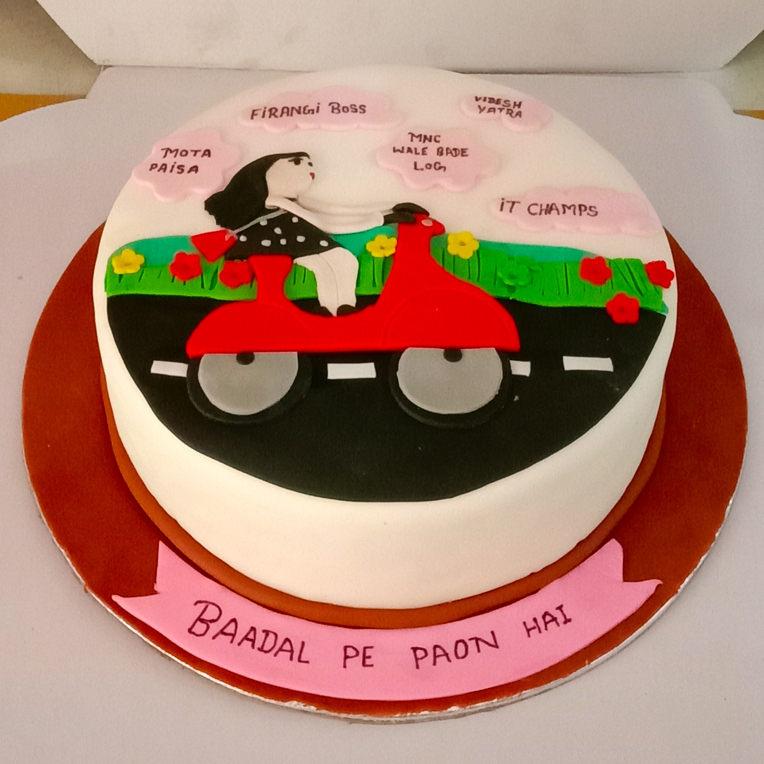 Order Makeup Theme Cake 750 Gm Online at Best Price, Free Delivery|IGP Cakes