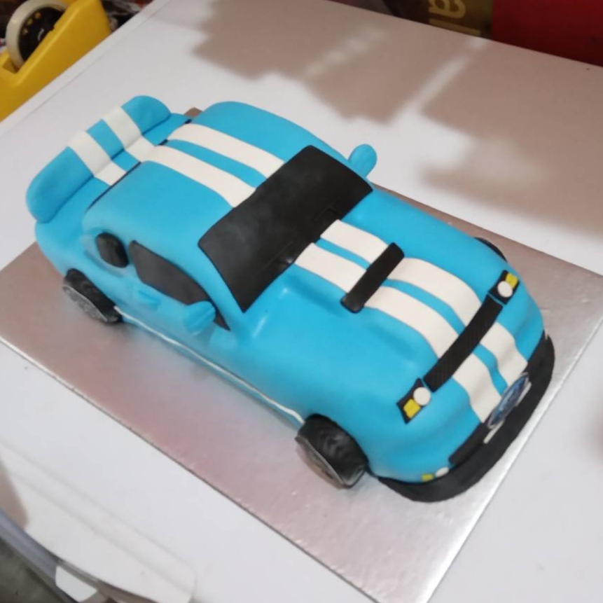 3D Luxury SUV Cake - 12
